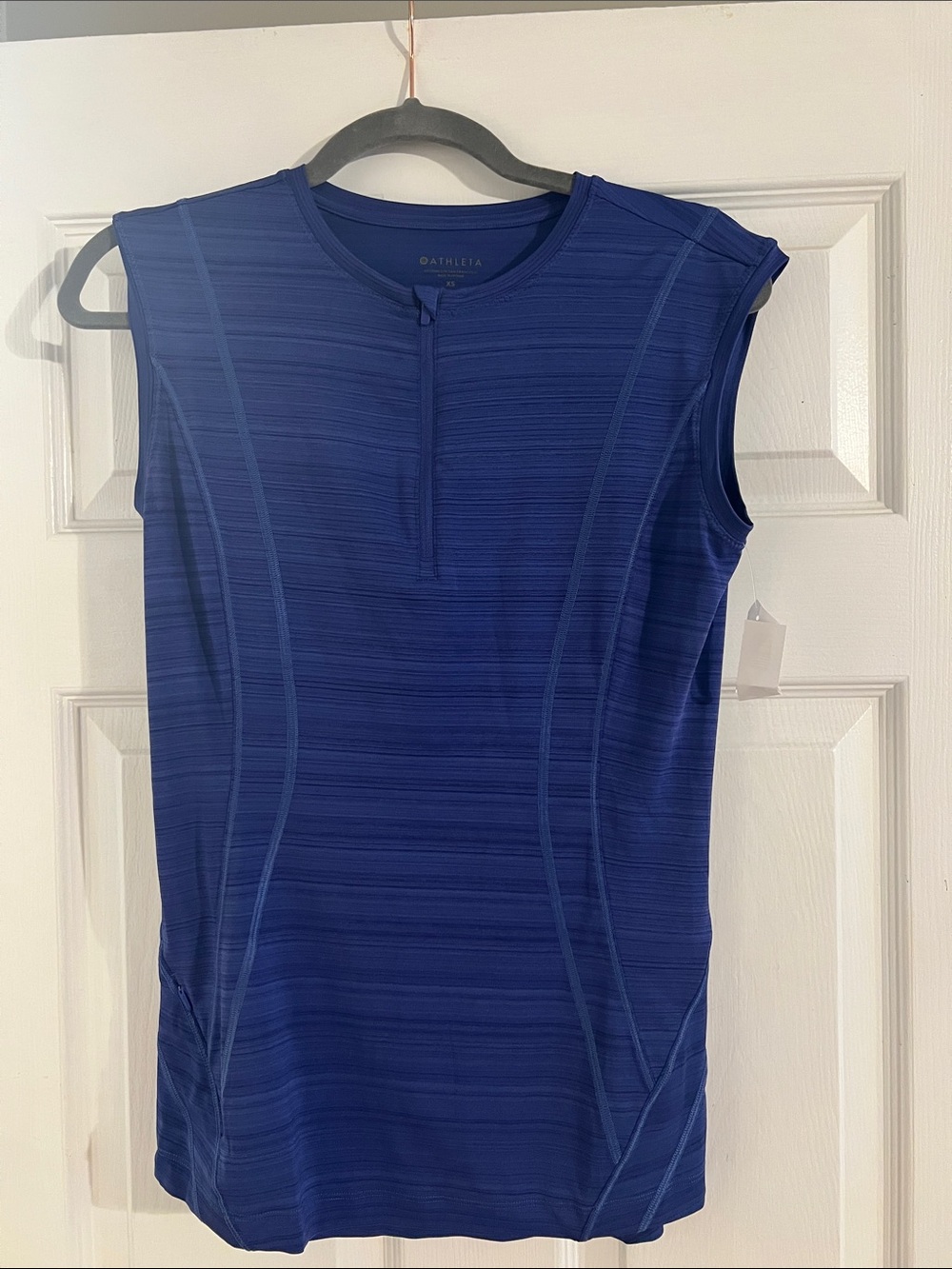 Athleta Sleeveless Zip-Front Performance Top in Royal Blue
